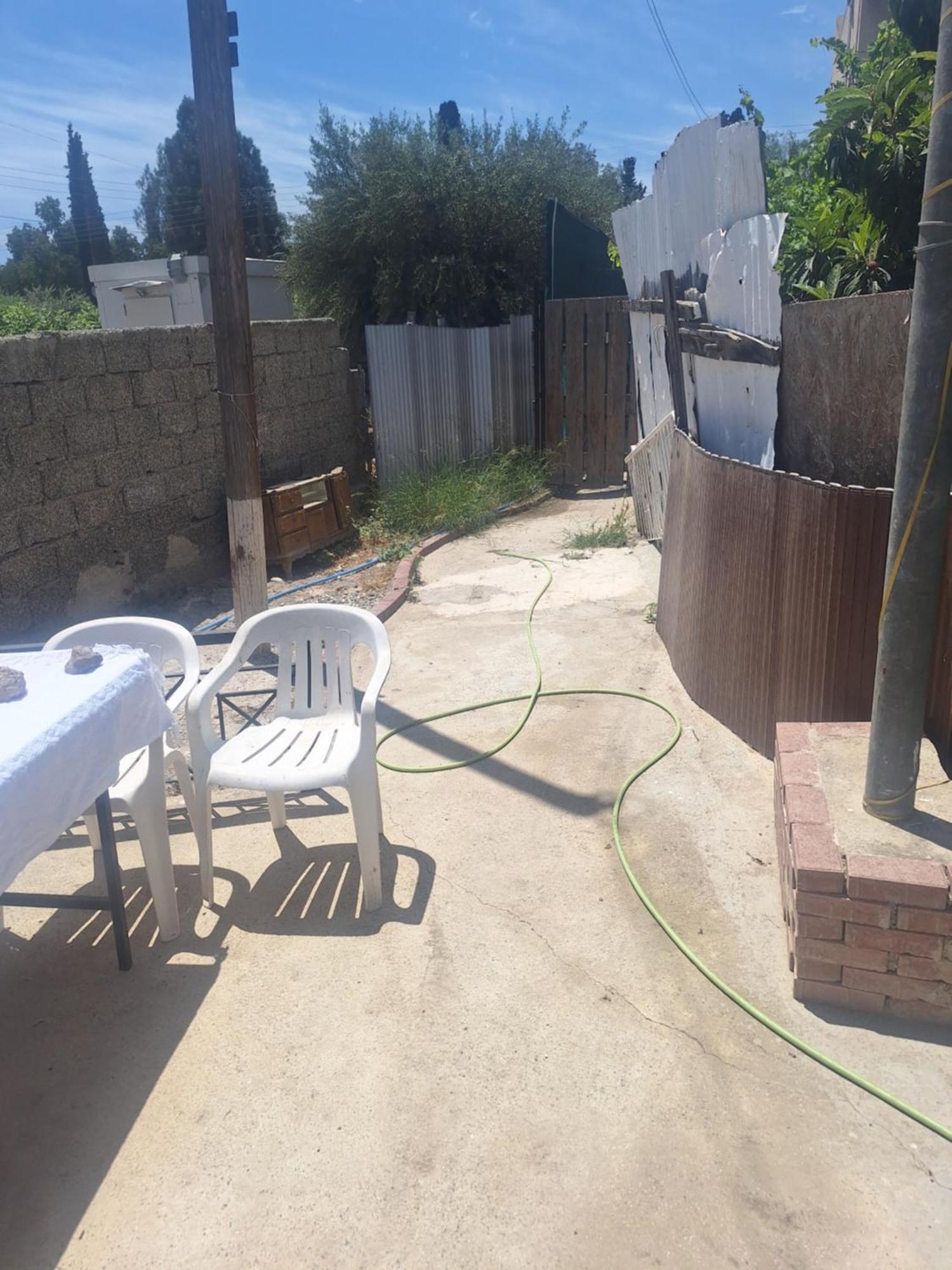 Privatunterkunft With Private Entrance From Outside, Traditional House Livadhia